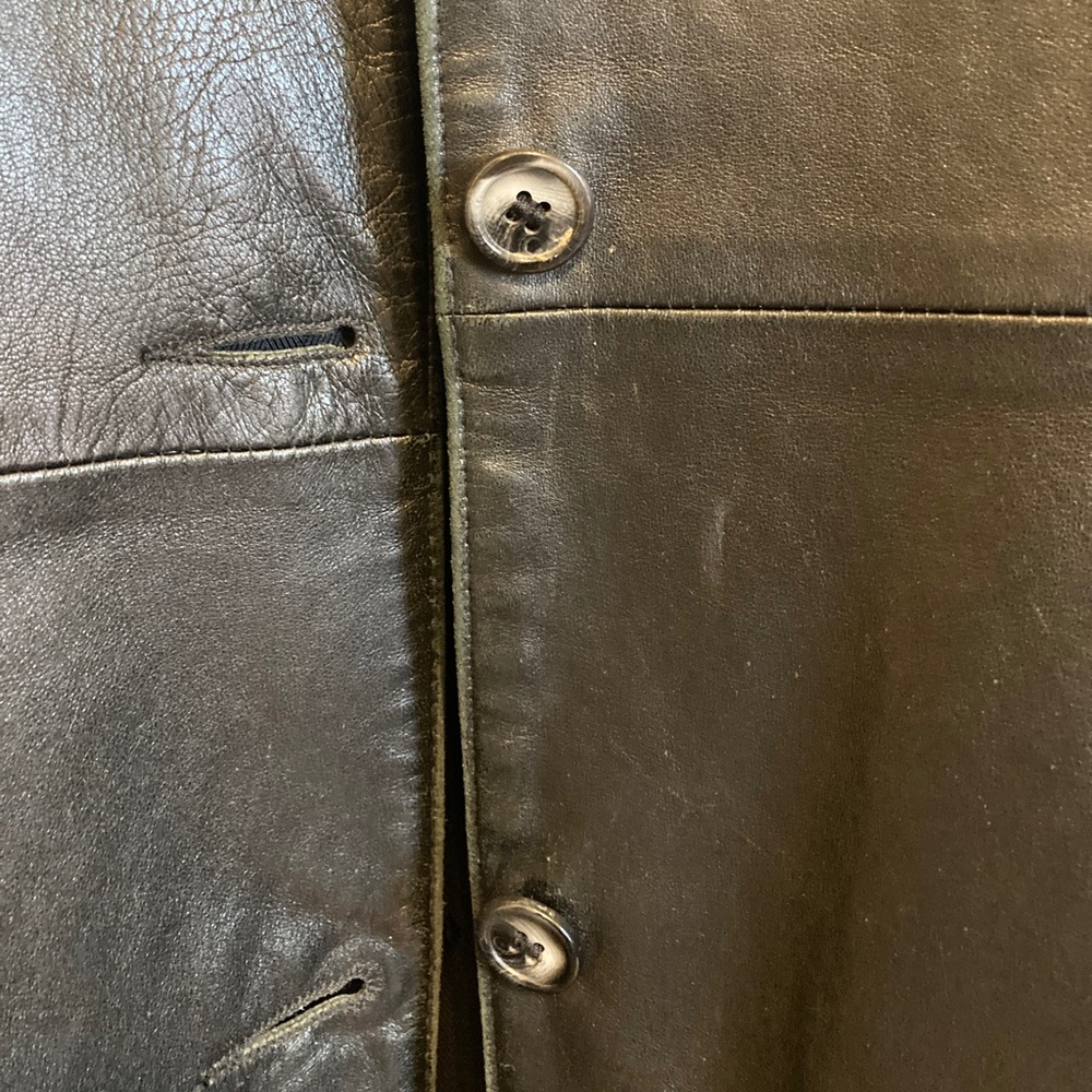 Vintage Remy leather jacket! - Picture 7 of 9